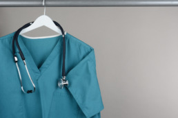 cheap nursing scrubs